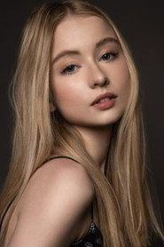Lacey Oake as Izzy in Before I Change My Mind 2024
