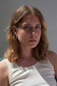Júlia Csaplár as Lenke in Summer Cold 2024