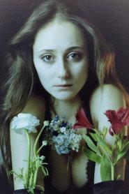 Roberta Di Carlo as Erica Parrelli in Piccolo mondo 2024