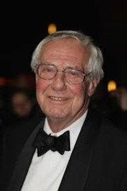 Barry Norman as Self (uncredited) in One More Audience with Dame Edna Everage 1988