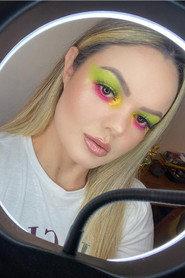 Maria de Oliveira as Jessie in Never Let Me Go 2022