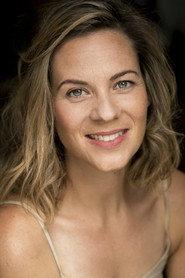 Shoshana McCallum as Jen in Night of the Pumpkin 2010