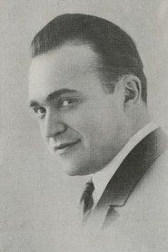 Rivers Cadet as Julien in Visages de femmes 1939