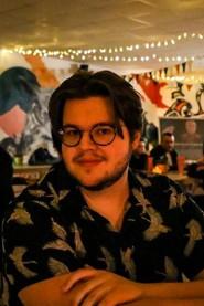 Thomas Jackson as Boss in GUM 2026
