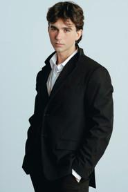 Juan Sainz de Rozas González as Carlos in The Fever 2022