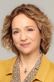 Maria Kallimani as Agency employee in Meltem 2019