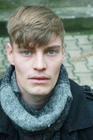 Helgi Schmid as Simon Klose in Ein Mord mit Aussicht 2015
