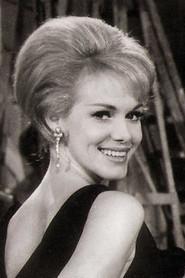 Ellen Kessler as Tänzerin in The Beautiful Legs of Sabrina 1958