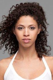 Nadia Essadiqi as Elizabeth in Invisibles 2025