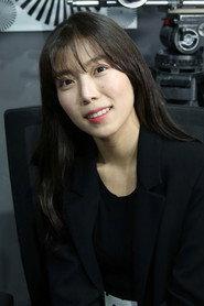 Park Ji-hye as Yoon Ji in Unni 2017