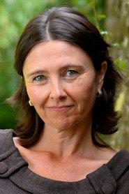 Noni Lewis as Mel in Cliff 2024