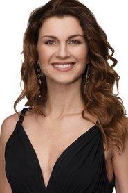 Adriana Garambone as Mariazinha in Dress to Wed 2014
