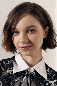 Emma Myers as Natalie in A Minecraft Movie 2025