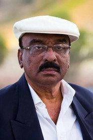 I V Sasi as in Nandri, Meendum Varuga 1982