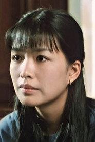 Phạm Thu Thủy as Thu Vân in Who's Visiting This New Year ? 2002