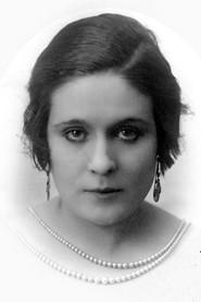 Pepita Fornés as Doña Constancia de Turón in El correo del rey 1951