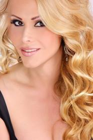 Patricia Álvarez as  in Recompensa 2000