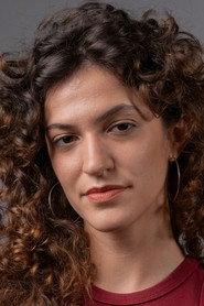 Marianella Iovaldi as Presentadora TV in Ginebra 