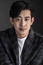 Wu Xiaolong as Mr. Photographer in Goodbye Miss Loser 2021