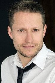 Robert Salvador as Scott Harrison in Psycho Wedding Crasher 2017