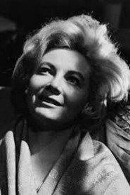 Mercedes Castellanos as Mercedes in Brindis a Manolete 1948