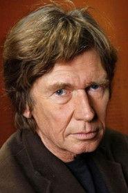 Étienne Chatiliez as Hubert in Doggy Bag 1999