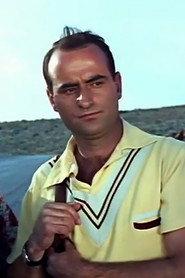 Nontas Kastanas as Giorgos Petridis in Three Girls from America 1964