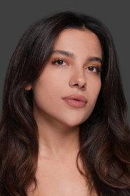 Nesrin Yari as Leyla in Sleep of the Crow 2024