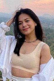 Dwynna Win as Vanessa in Ahlan Singapore 2026