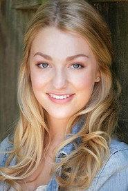 Mikaela Bisson as Stevie in Baking All the Way 2022