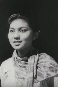 Farida as Widya in The Long March 1950