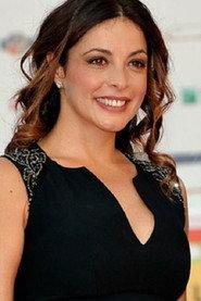 Elena Russo as Teresa in L'uomo della fortuna 2000