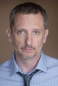 Scot Zeller as Davis in America's Sweethearts 2001