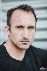 Jürgen Fischer as MA van Boonen in Vier Drillinge sind einer zu viel 2014