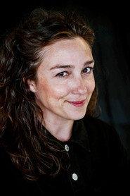 Mercè Ribot as Clara in The Wave 2017
