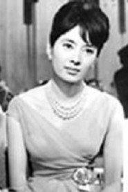 Kyōko Mine as Keiko Kosuge in New Third Class Executive: Fortune Teller 1960