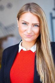 Emily Buchan as Party Goer in Escape Room 2017