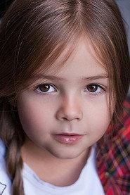 Malika Lapshina as  in The Foundling 2019