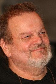 Jean-Pierre Laurent as Léon Radet in Freedom 2009