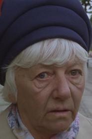 Solveig Sundborg as Marie in Anne Sophie Hedvig 1975