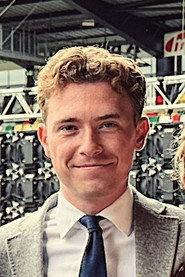 Frederik Johnsson as Sam Kowalski in Jason Charger 2017