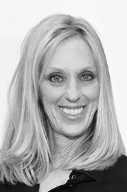 Lisa Ratzin as Extra in Interwoven 2016