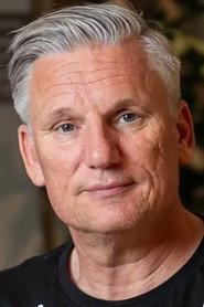 Nikolaj Jacobsen as Hamselv in De gyldne generationer 2026