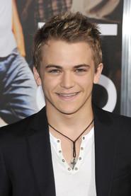 Hunter Hayes as Self in Darci Lynne: My Hometown Christmas 2018