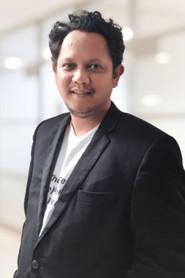 Nosa Normanda as Pak Direktur in Excuse Me, Sir 