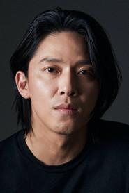 Jung Yong-hee as Dong-gi in Cheese in the Trap 2018