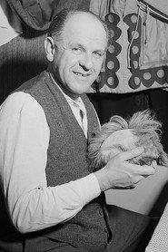 Alfred Rasser as Leblanc, Küchenchef in Palace Hotel 1952
