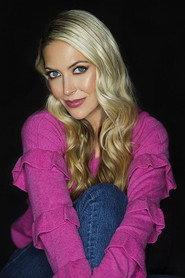 Athena Isabel Lebessis as Carrie in Goodnight 2018