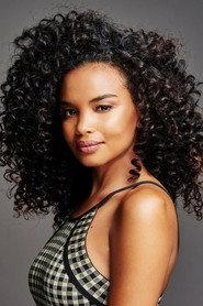 Lucy Ramos as Arolea in Turistas 2006