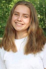 Rakel Hamre as Emma in Revenge 2015